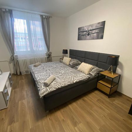 Cerna Ruze - Apartman 3 Plzeň Buitenkant foto