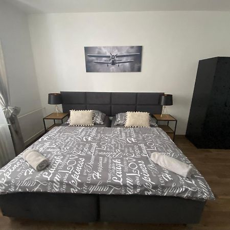Cerna Ruze - Apartman 3 Plzeň Buitenkant foto