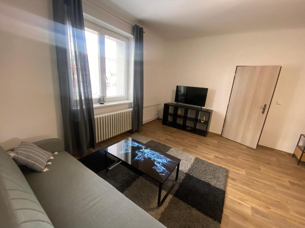 Cerna Ruze - Apartman 3 Plzeň Buitenkant foto