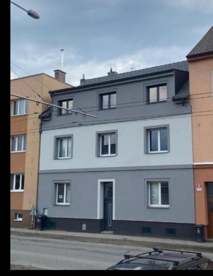Cerna Ruze - Apartman 3 Plzeň Buitenkant foto