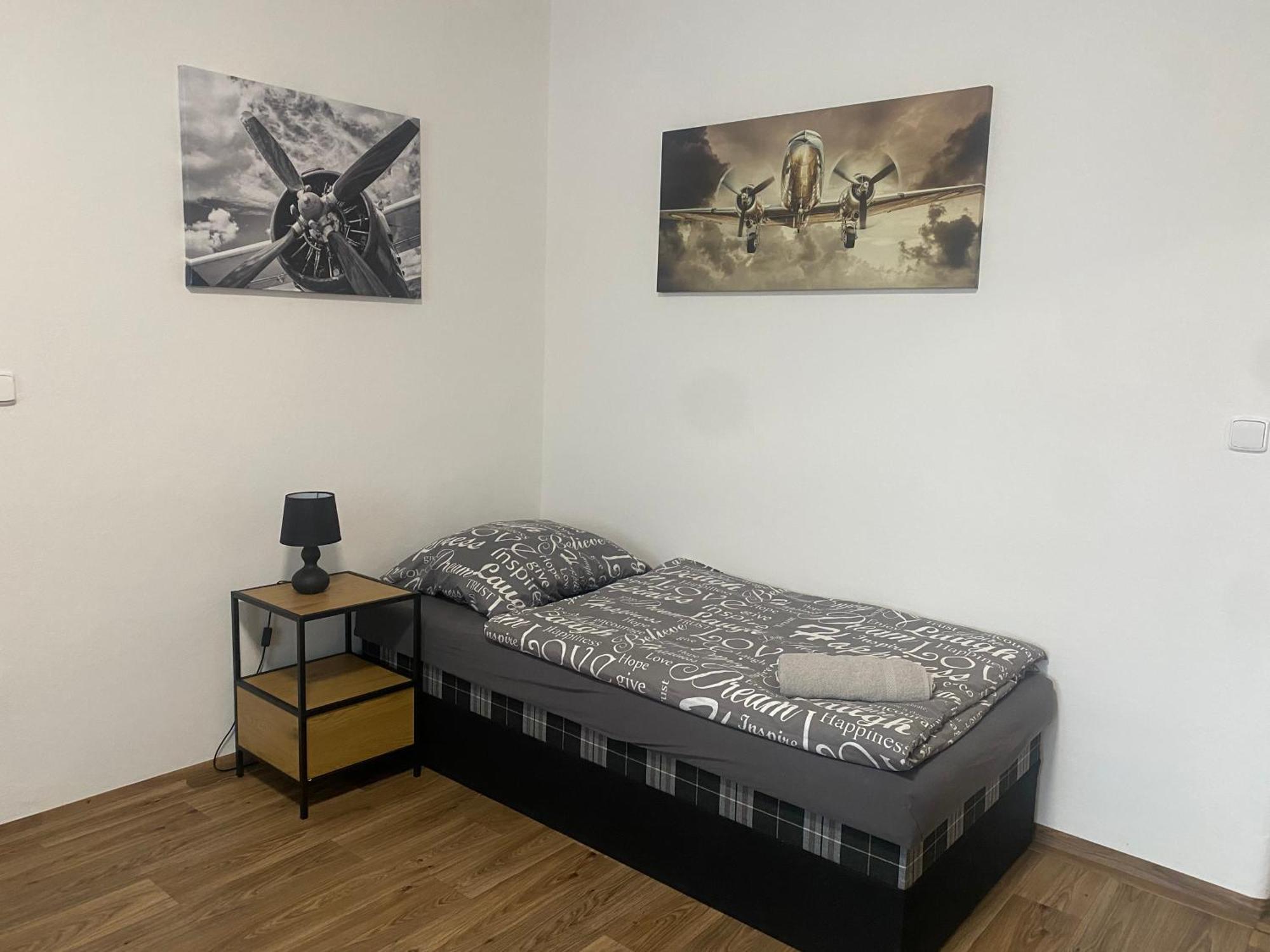 Cerna Ruze - Apartman 3 Plzeň Buitenkant foto