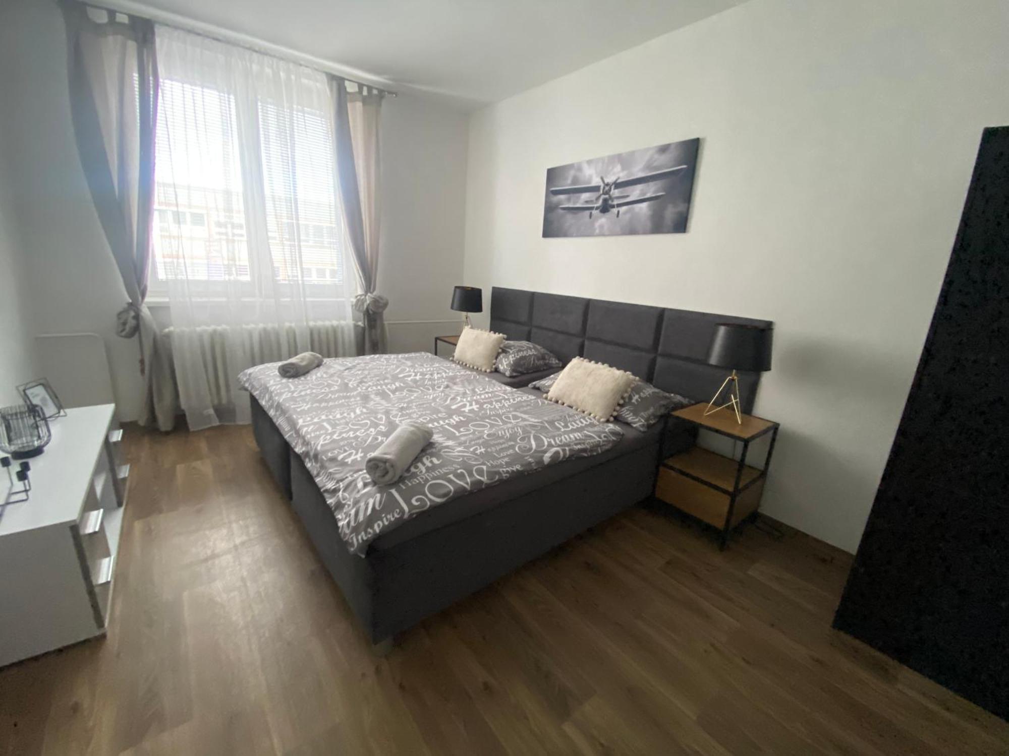 Cerna Ruze - Apartman 3 Plzeň Buitenkant foto